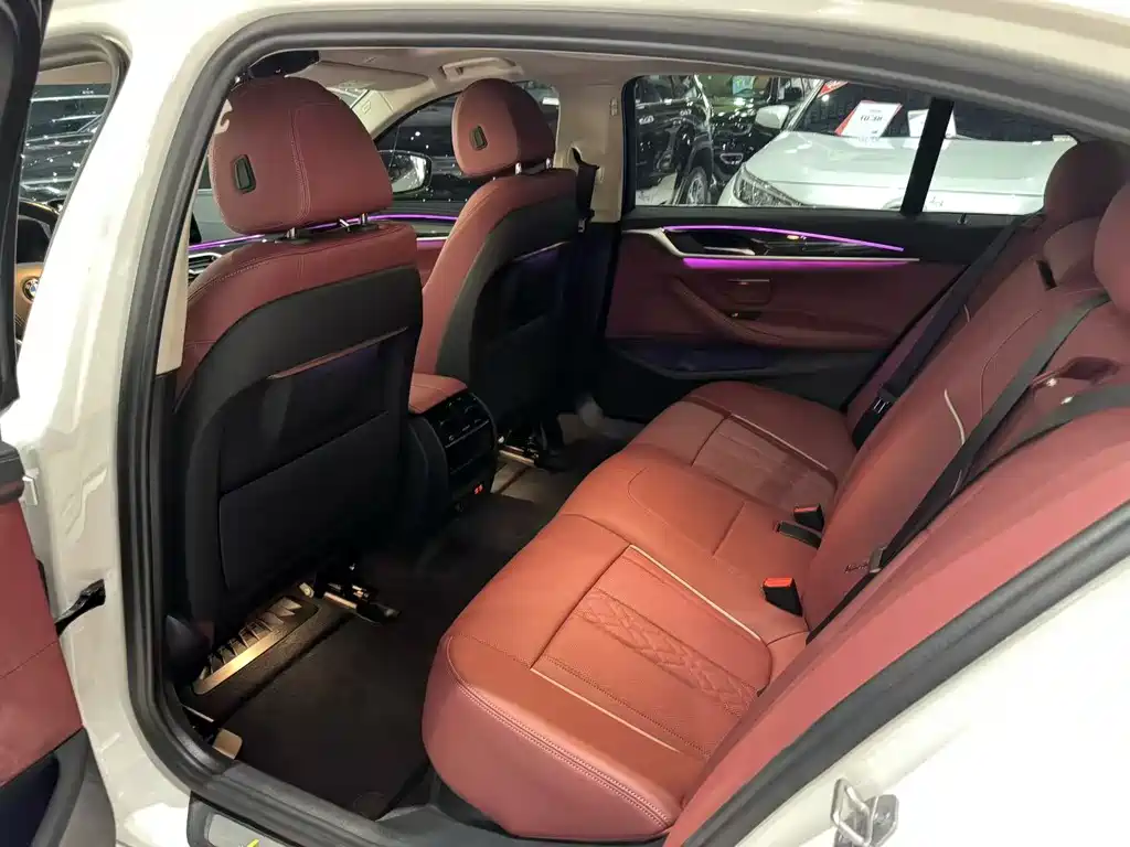 BMW 5 Series 2022