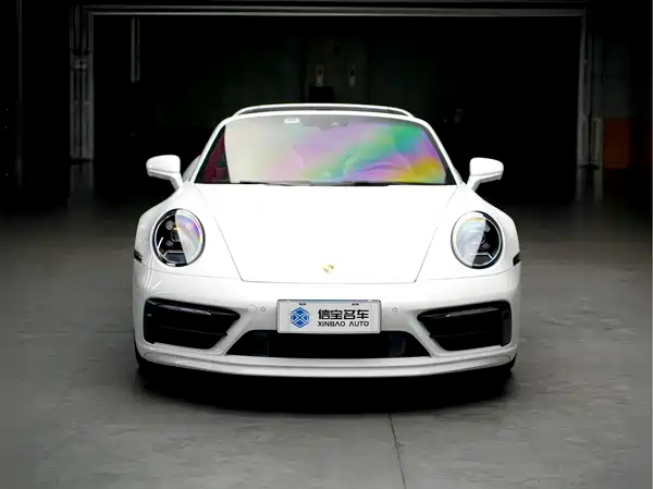 Porsche 911 2023