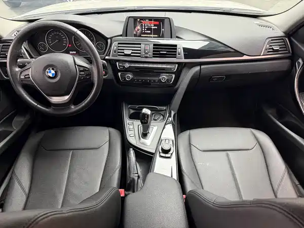 BMW 3 Series 2016
