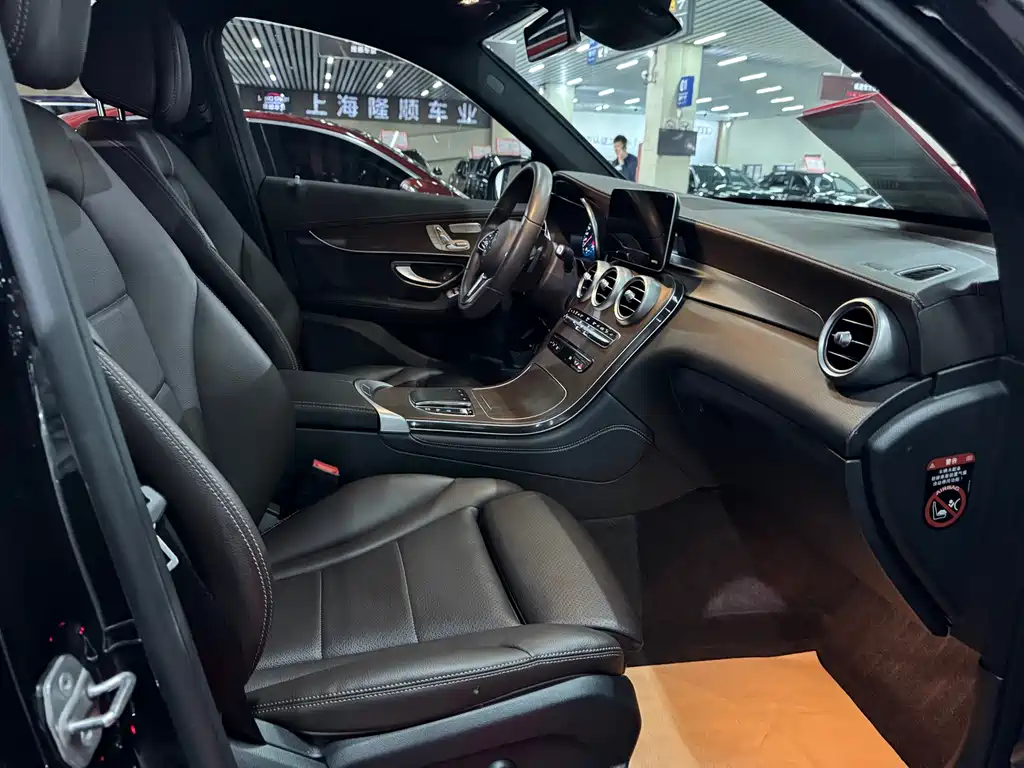 Mercedes-Benz GLC 2021 — фото 13