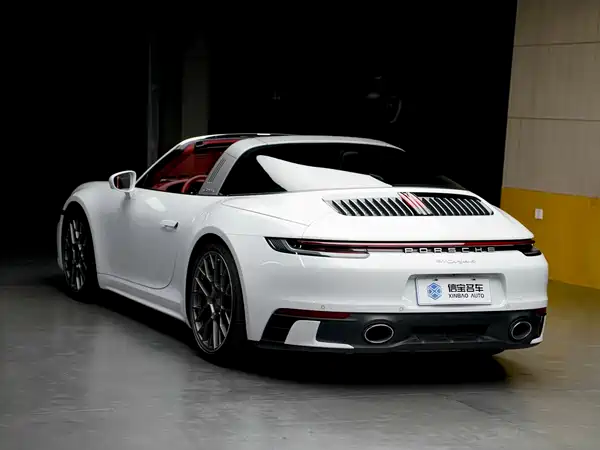 Porsche 911 2023