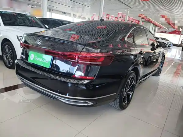 Volkswagen Passat 2025