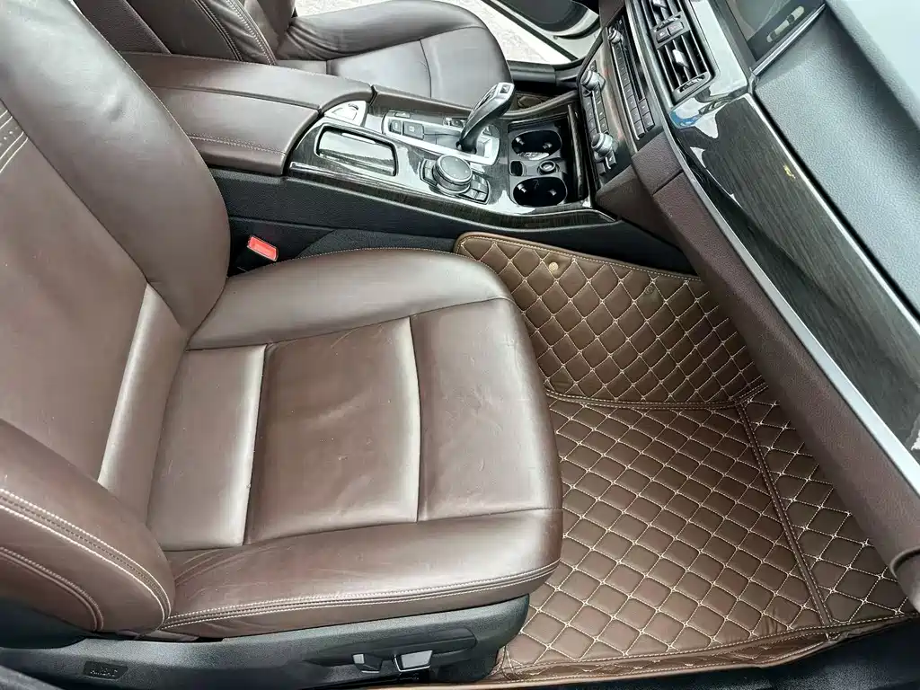 BMW 5 Series 2015 — фото 7