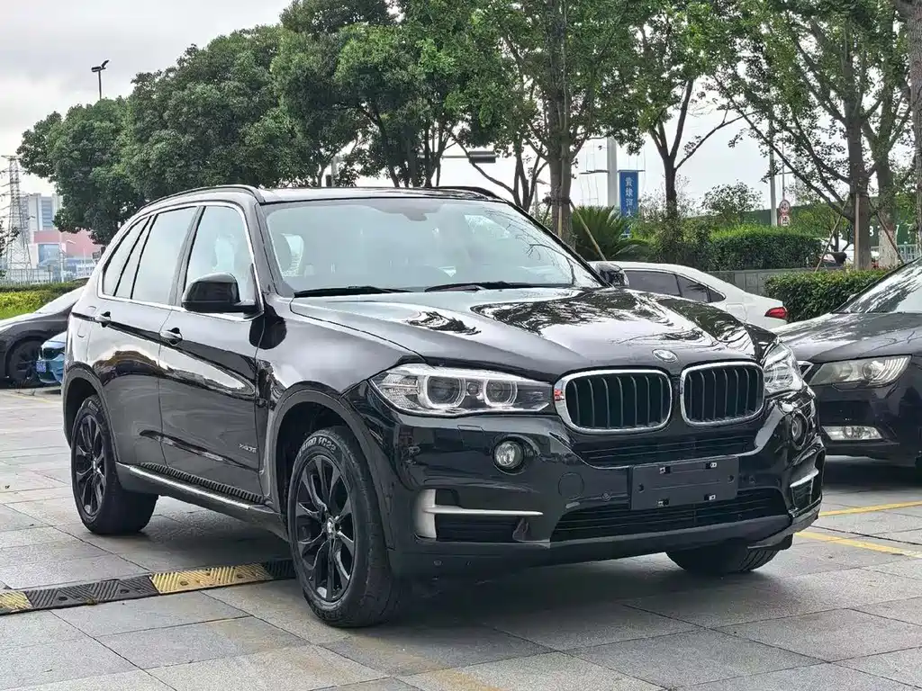 BMW X5 2016 — фото 1