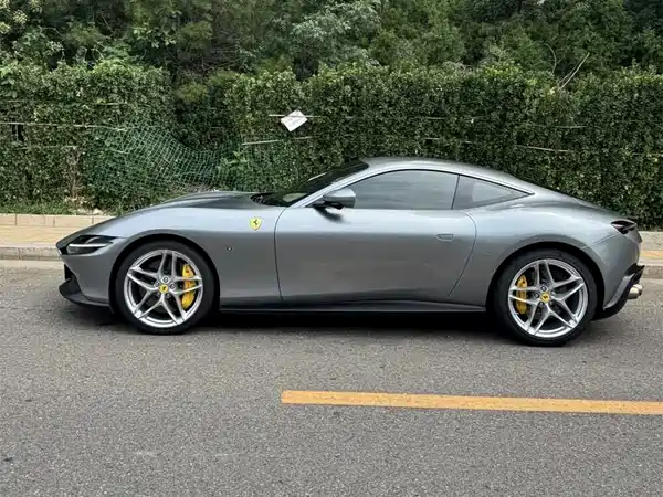 Ferrari Roma 2022