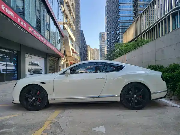 Bentley Continental 2016