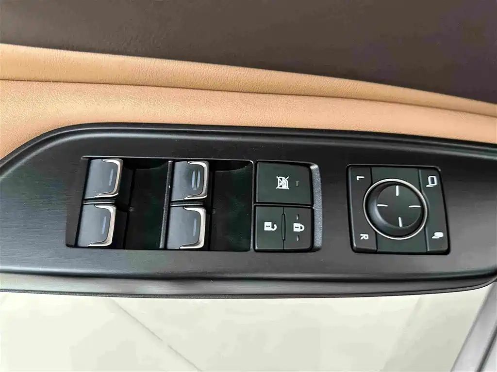 Lexus ES 2021 — фото 20