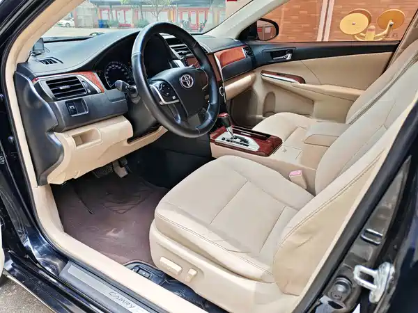 Toyota Camry 2014
