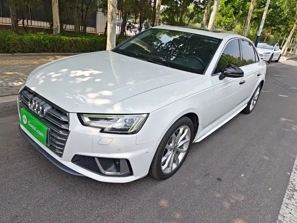 Audi A4L 2019