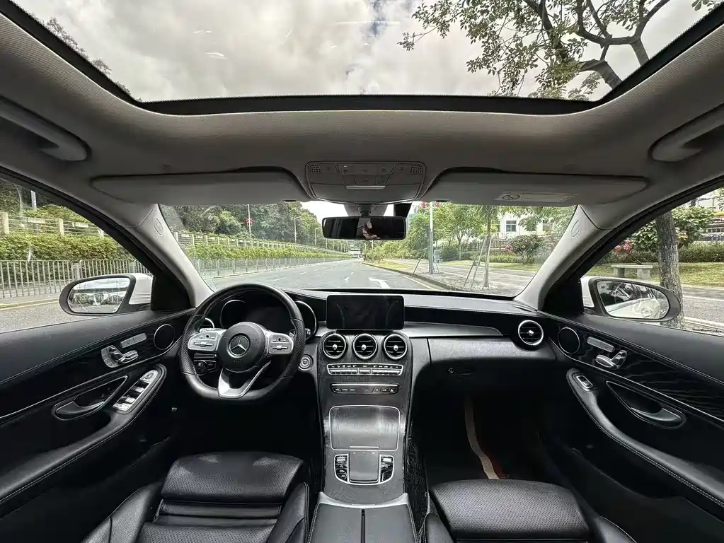 Mercedes-Benz C-Class 2020
