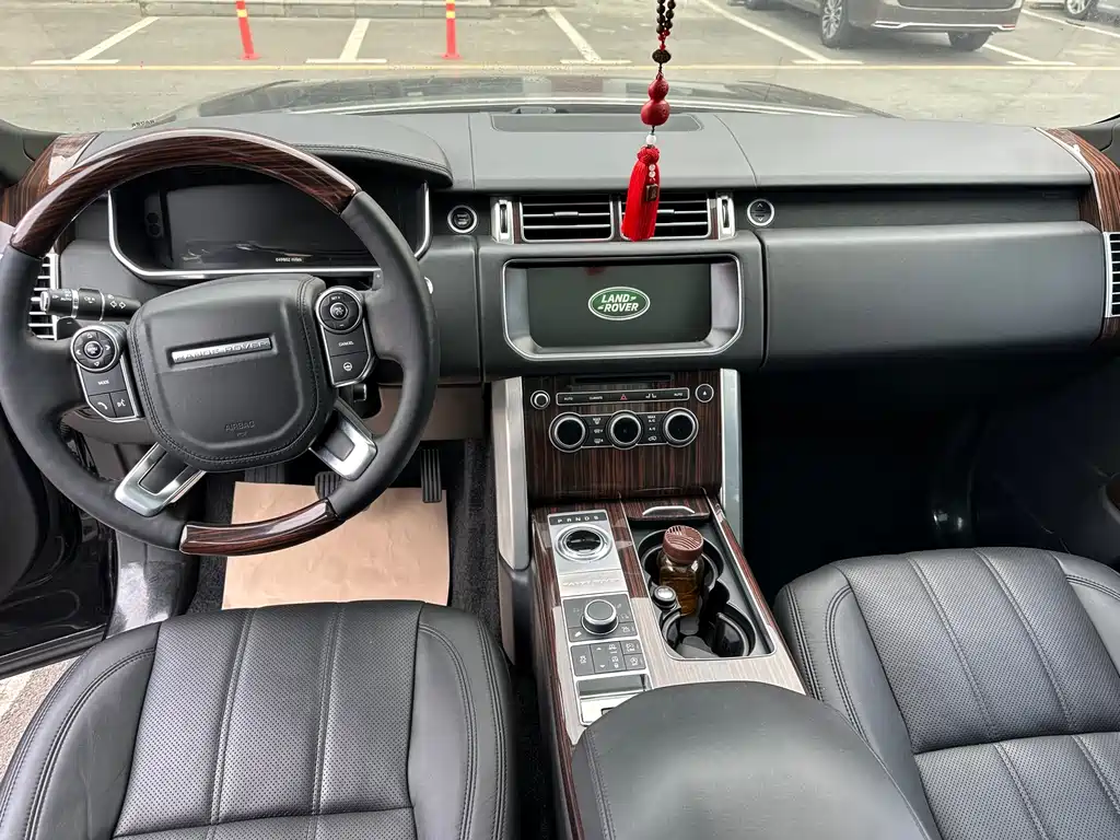 Land Rover Range Rover 2018 — фото 11