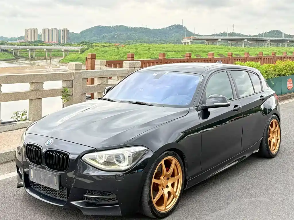 BMW 1 Series 2012 — фото 1