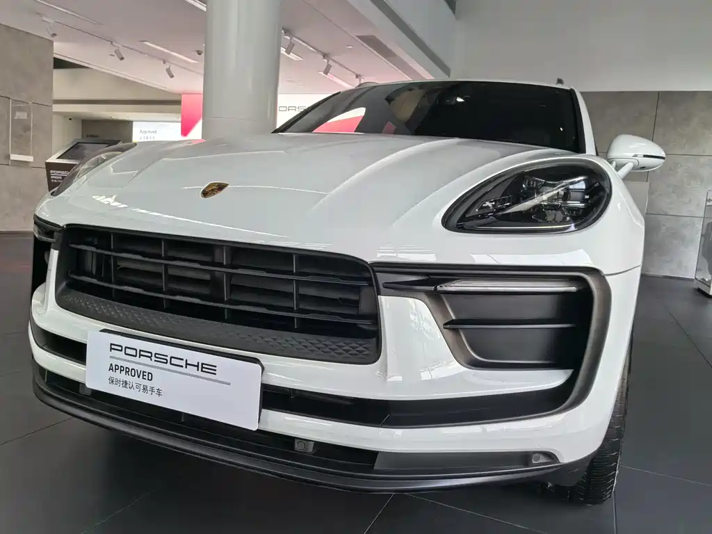Porsche Macan 2025 — фото 17