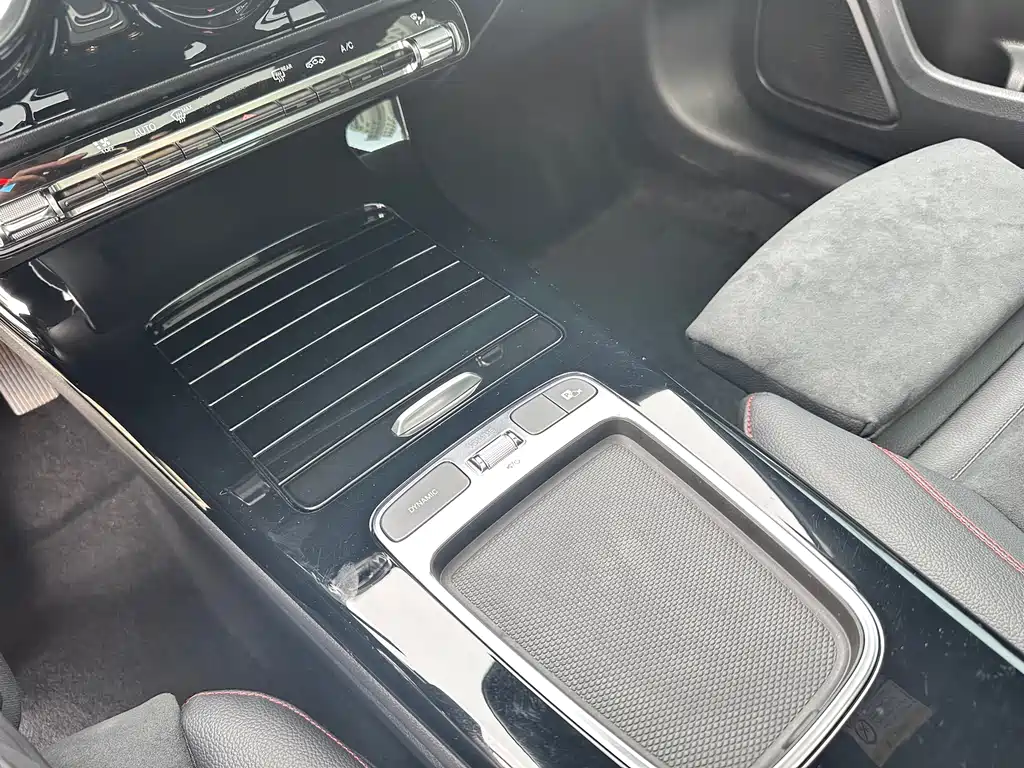 Mercedes-Benz A-Class 2025 — фото 15