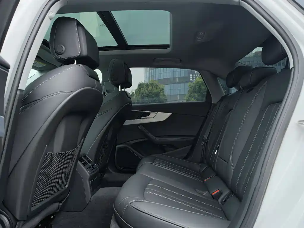 Audi A4L 2023
