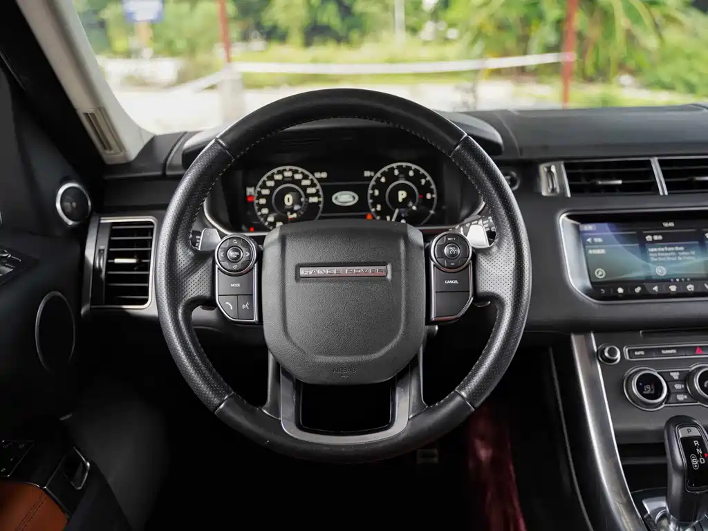 Land Rover Range Rover Sport 2017 — фото 18
