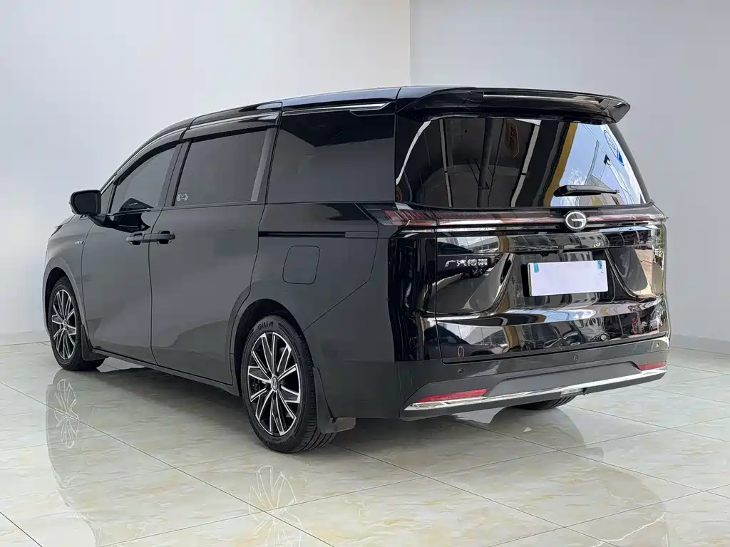 GAC Trumpchi E8 PHEV 2024 — фото 11