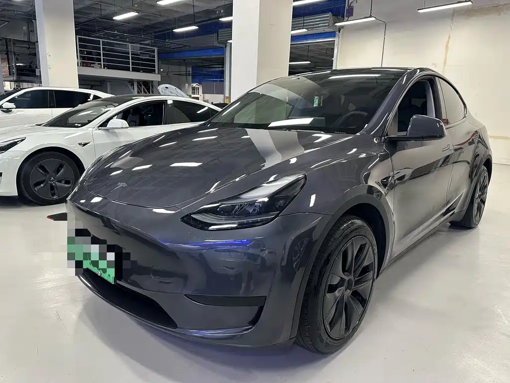 Tesla Model Y 2023 — фото 1