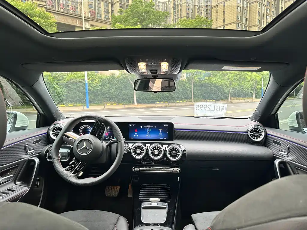 Mercedes-Benz A-Class 2025 — фото 12