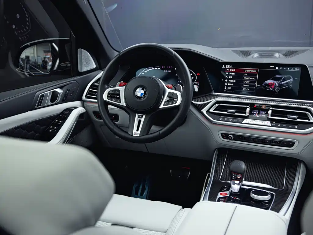 BMW X5 M 2021 — фото 15