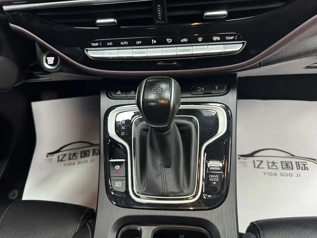 GAC Trumpchi M6 2022 — фото 17