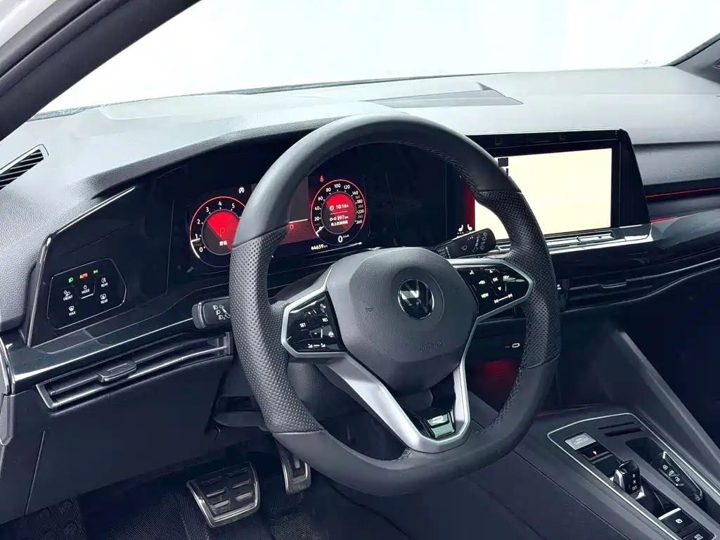 Volkswagen Golf 2023