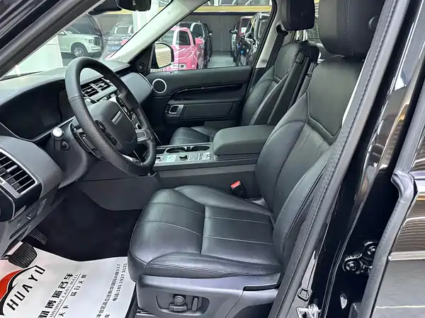 Land Rover Discovery 2020