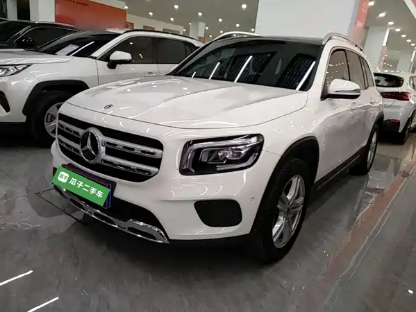Mercedes-Benz GLB 2023