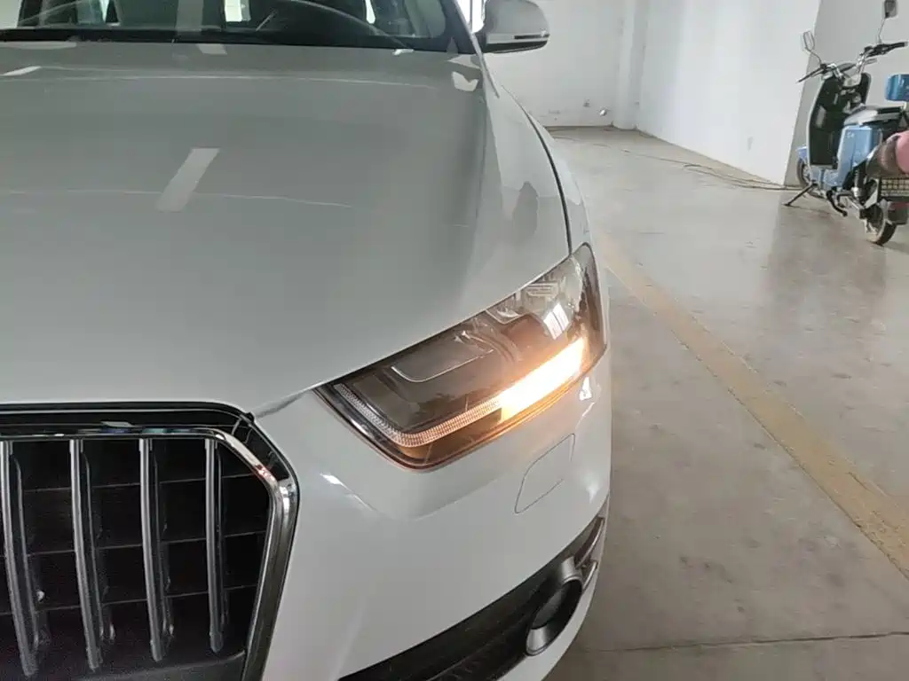 Audi Q3 2015 — фото 24