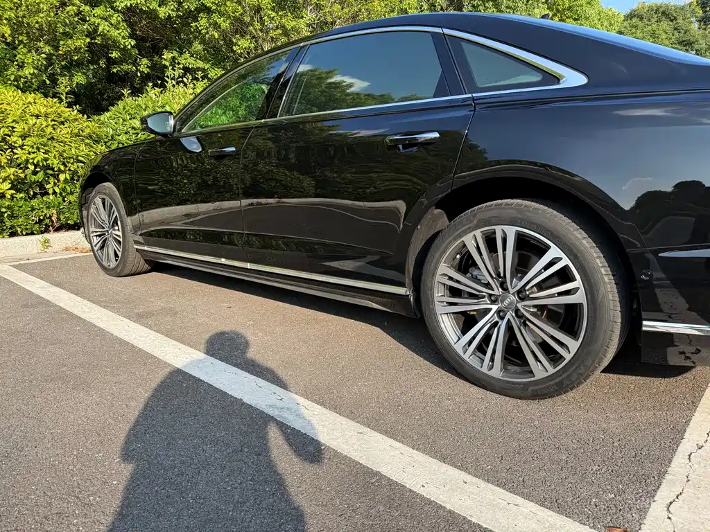 Audi A8 2020 — фото 6