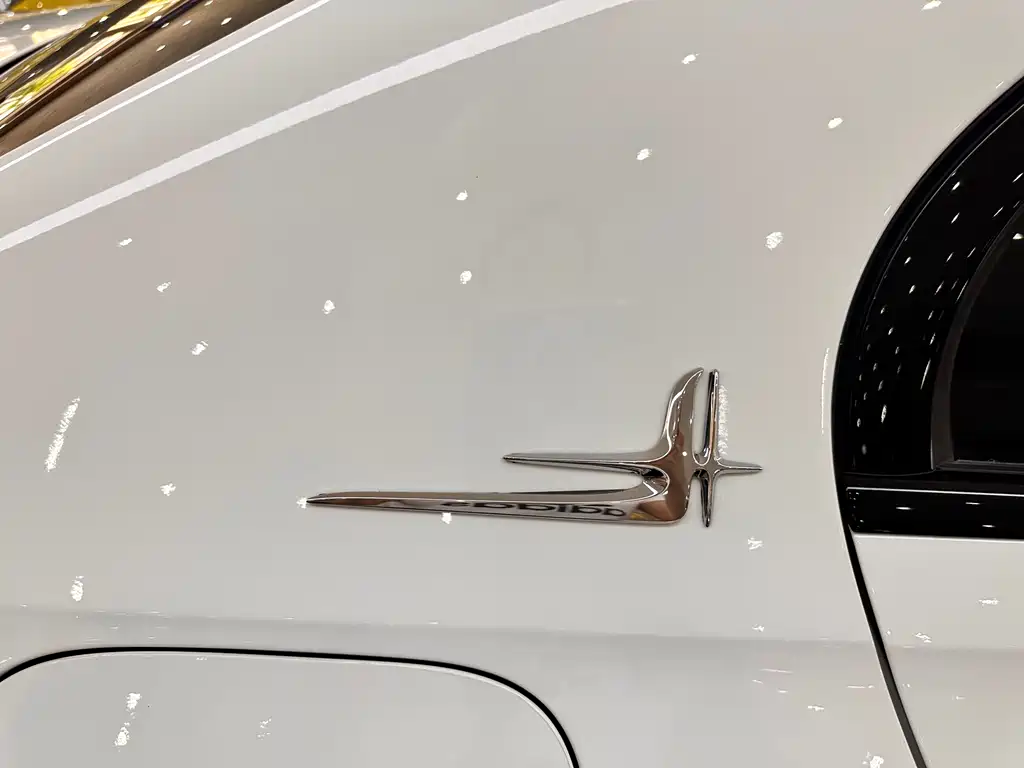 Mercedes-Benz C-Class 2023 — фото 19
