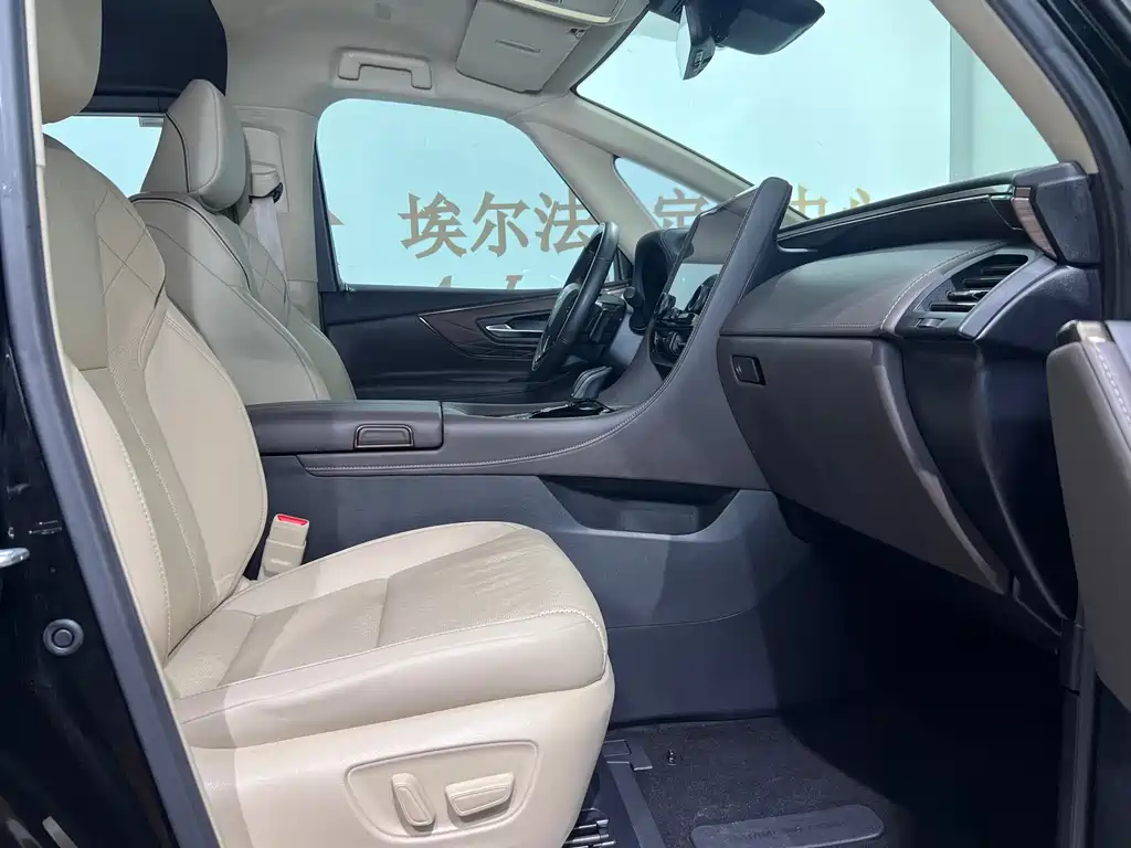 Toyota Alphard 2023 — фото 9