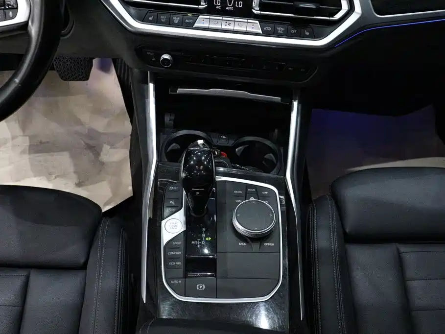 BMW 3 Series 2020 — фото 10