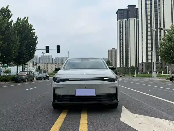 Leapmotor C10 2025