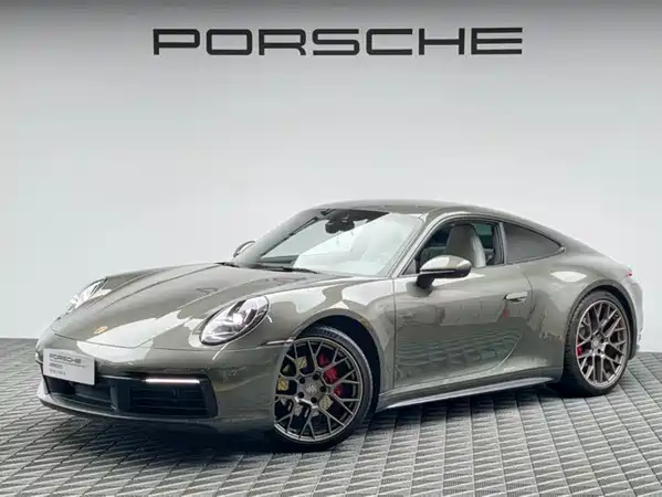 Porsche 911 2023