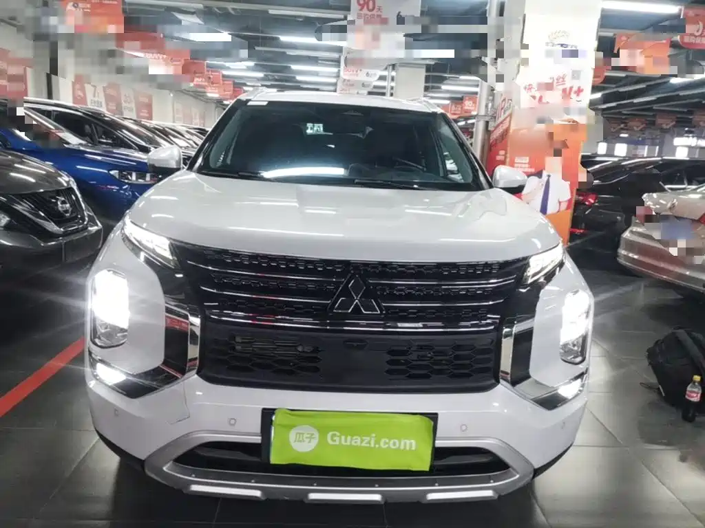 Mitsubishi Outlander 2022