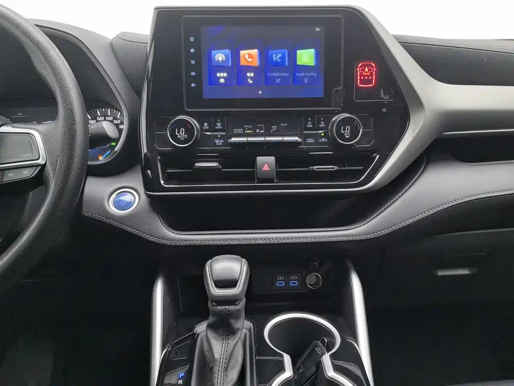 Toyota Highlander 2022 — фото 12