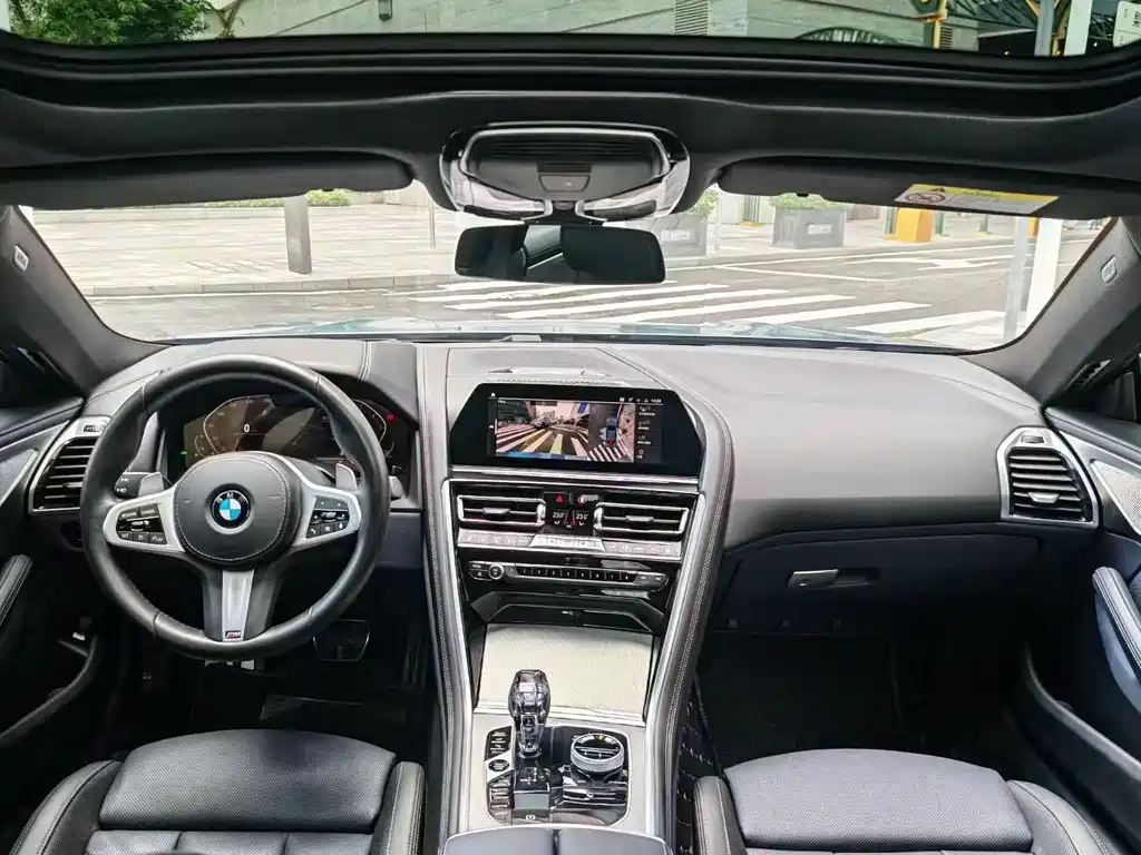 BMW 8 Series 2021