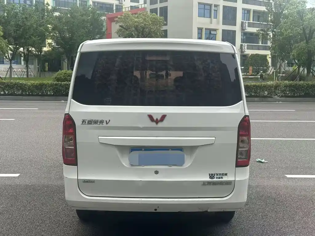 Wuling Rongguang V 2017
