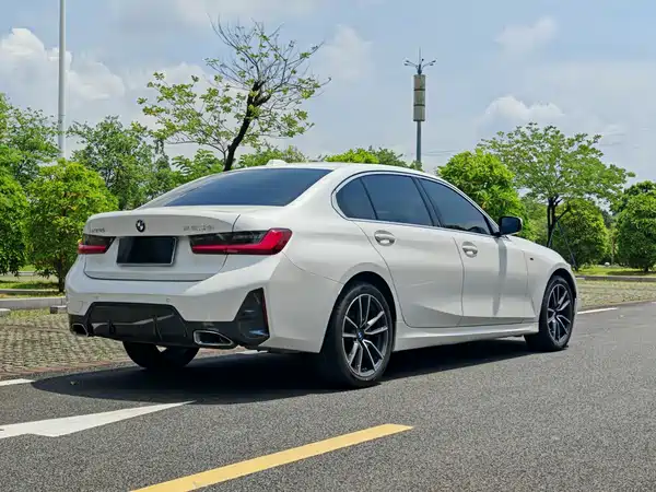 BMW 3 Series 2023