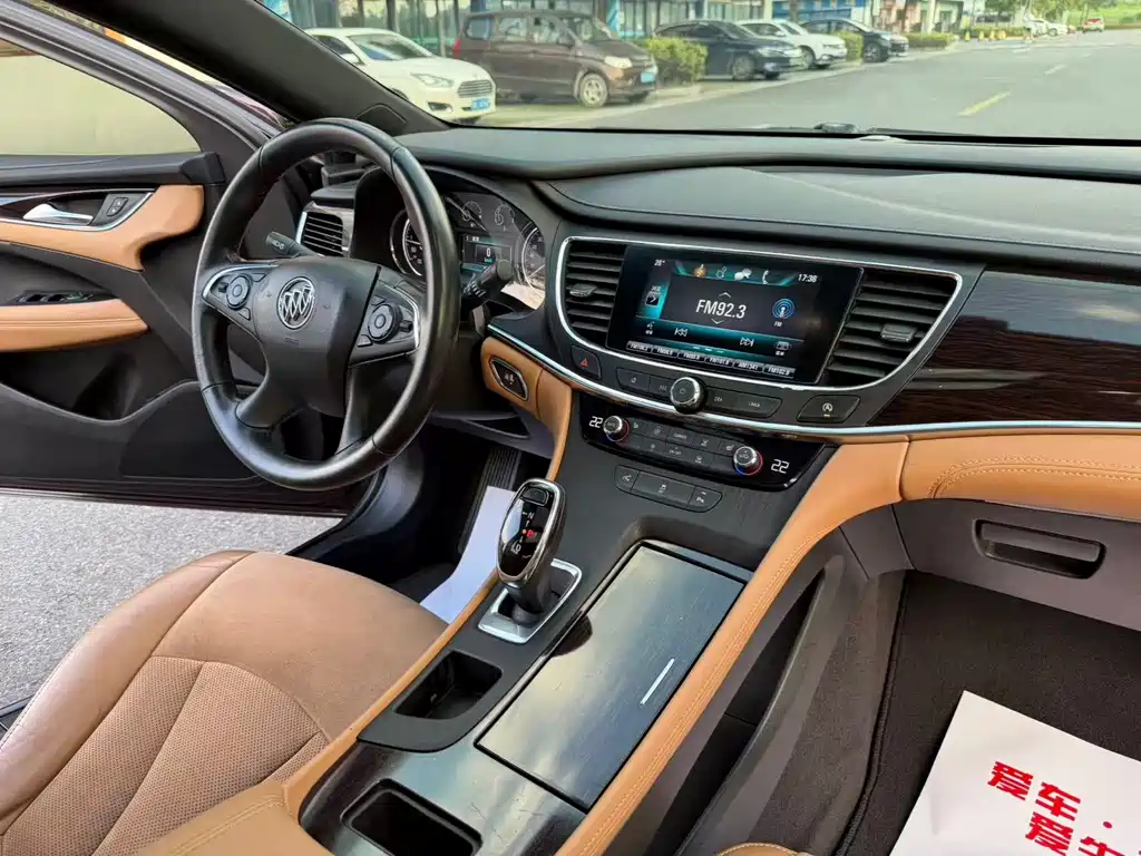 Buick LaCrosse 2018 — фото 12