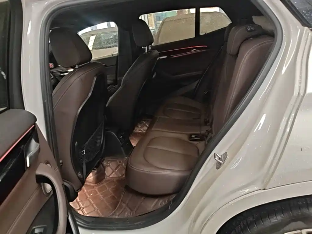 BMW X2 2020 — фото 17