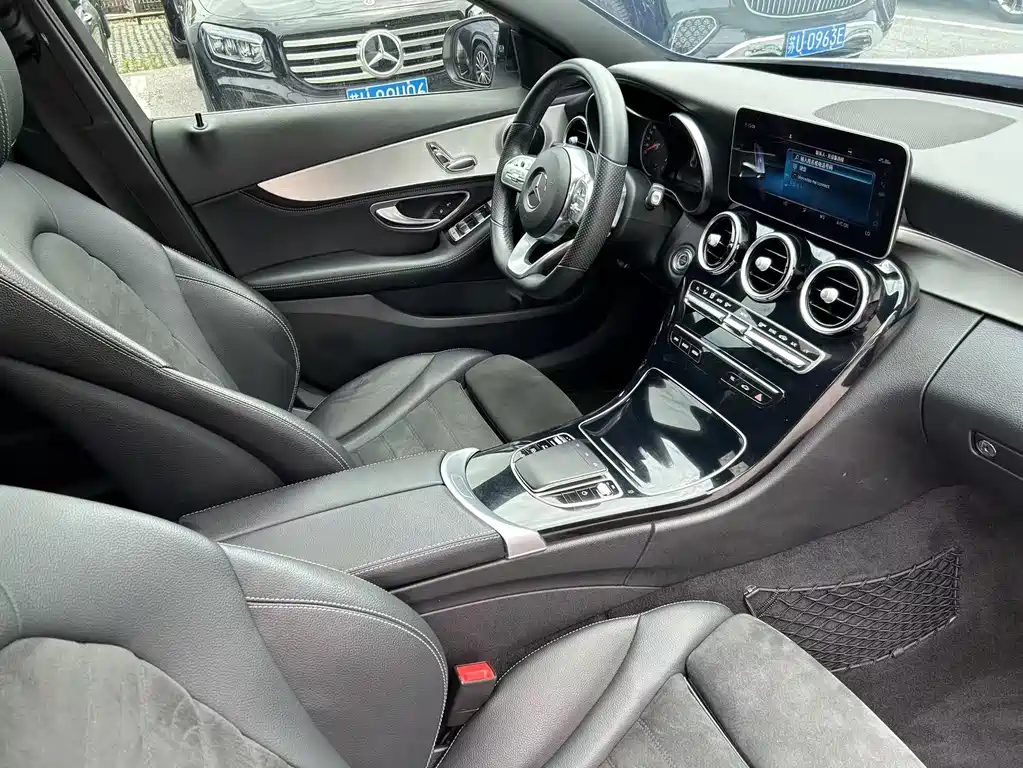 Mercedes-Benz C-Class 2018 — фото 14