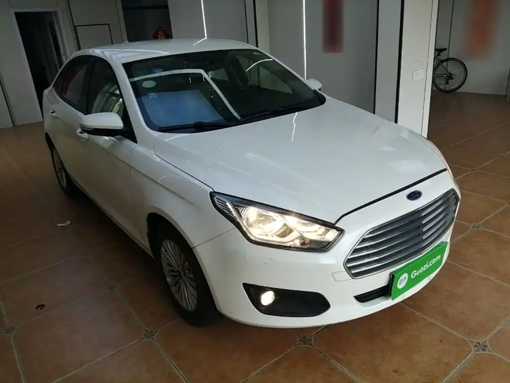 Ford Forrest 2015