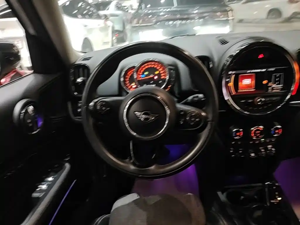 MINI Countryman 2020 — фото 11