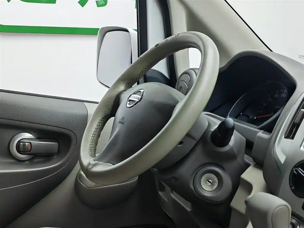 Nissan NV200 2020 — фото 22