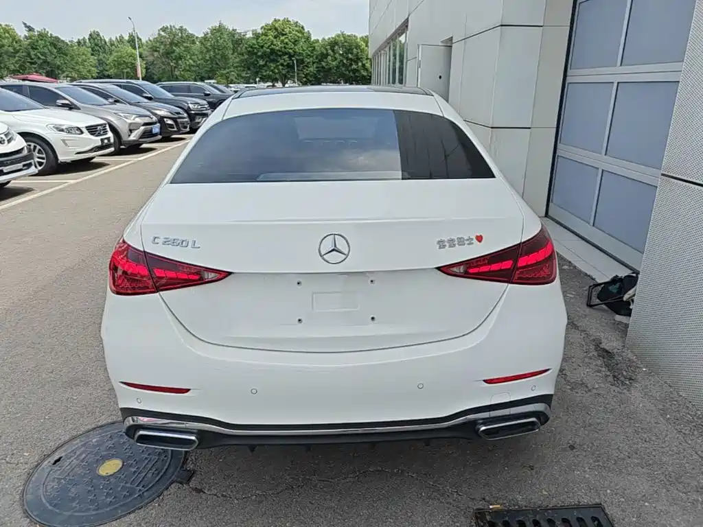 Mercedes-Benz C-Class 2023