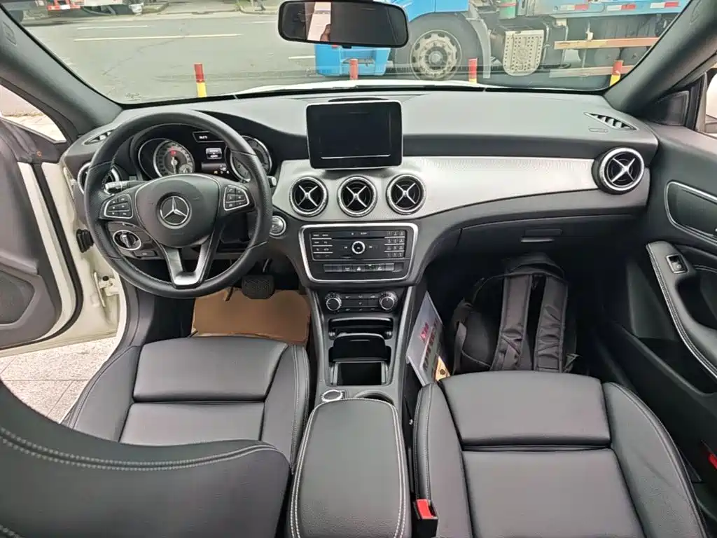 Mercedes-Benz CLA 2016 — фото 10