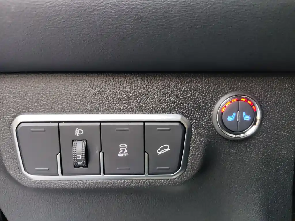 Haval M6 2023 — фото 15