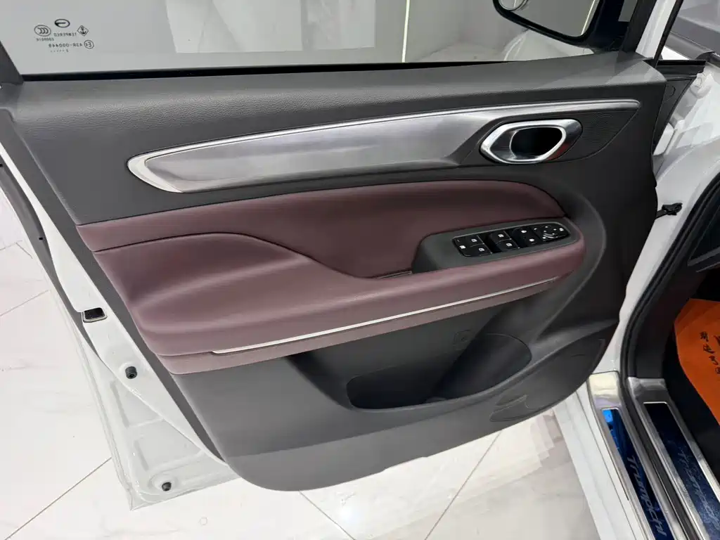 GAC Trumpchi M6 2022 — фото 9